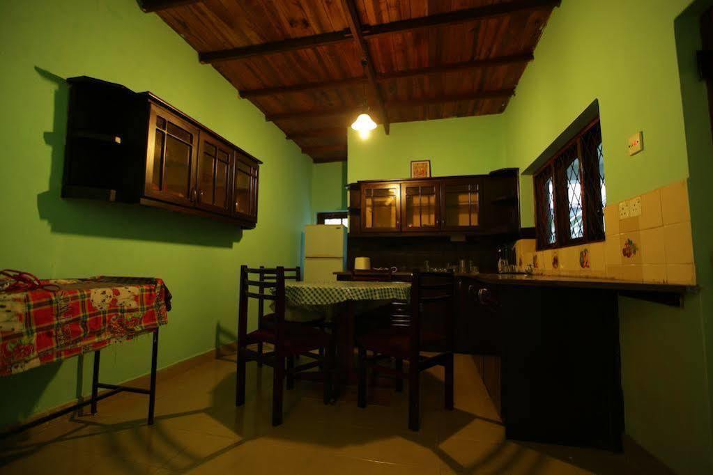 Araliya Holiday Bungalow Канди Экстерьер фото